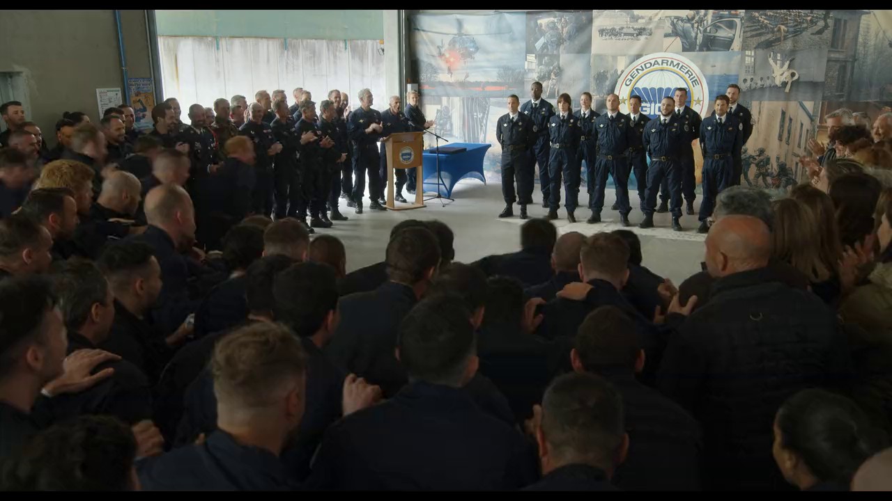 Ad Vitam (2025) WEBRip Hin + Eng + Tam + Tel 720p x264 AVC DDP 5.1 MSub.mkv.0000